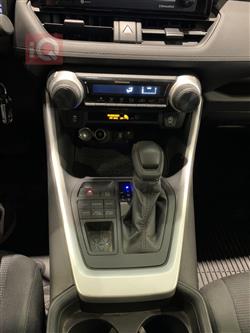 تۆیۆتا ڕاڤ 4